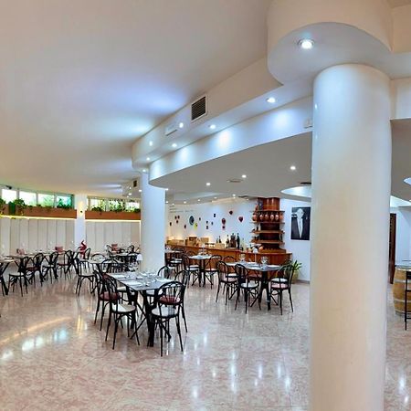 Hotel Sica Montecorvino Rovella Екстериор снимка