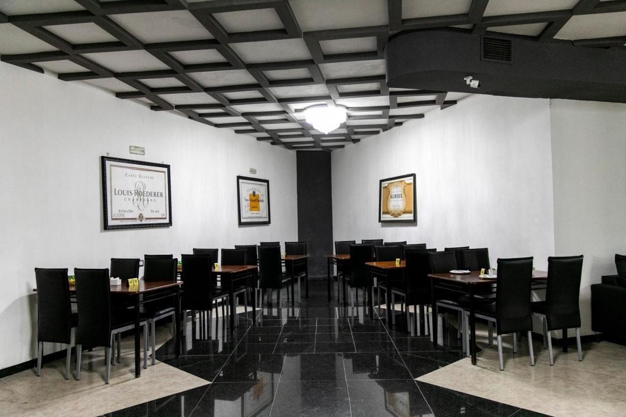 Hotel Sica Montecorvino Rovella Екстериор снимка