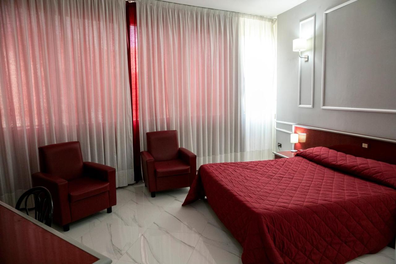 Hotel Sica Montecorvino Rovella Екстериор снимка