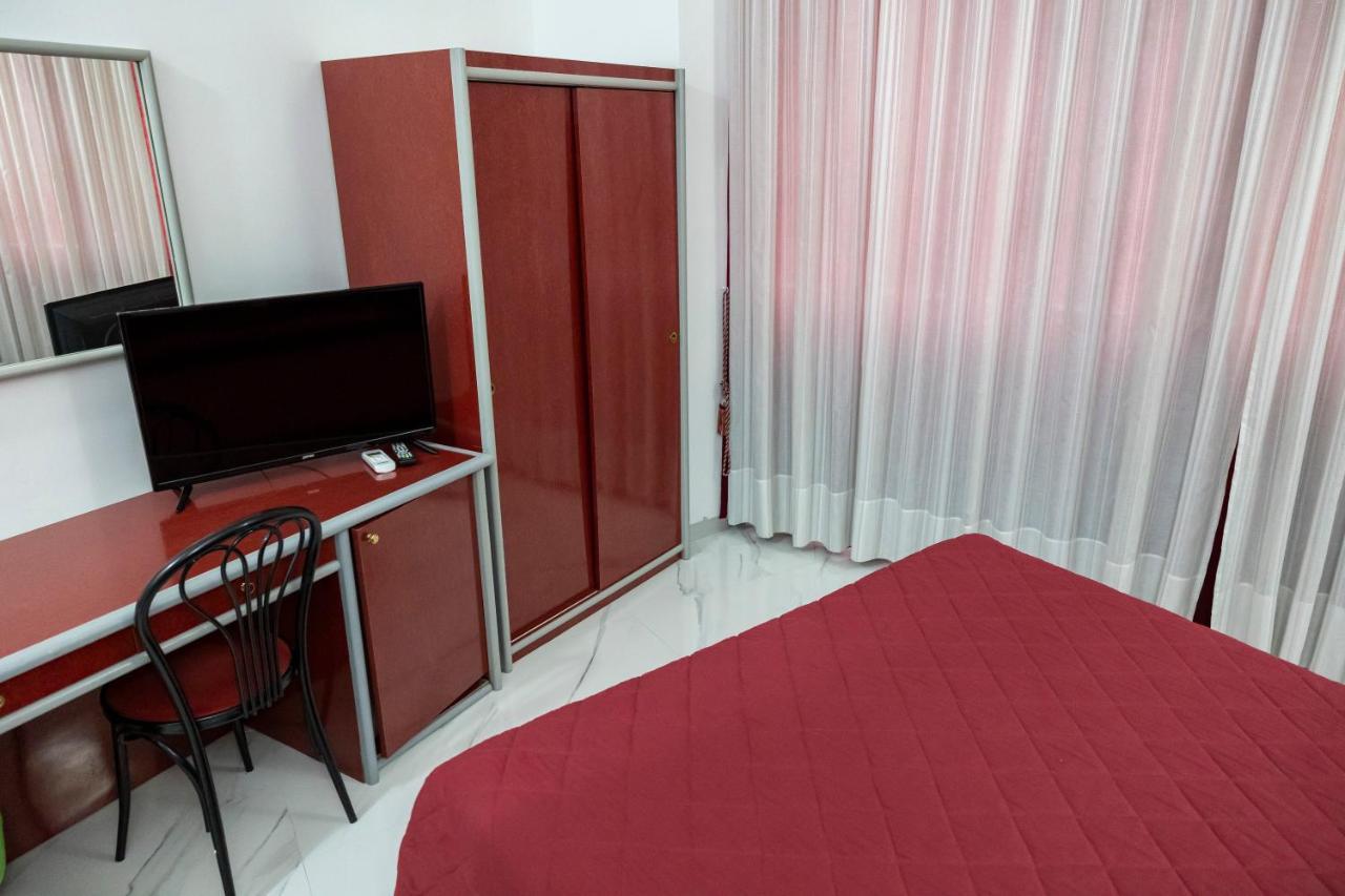 Hotel Sica Montecorvino Rovella Екстериор снимка