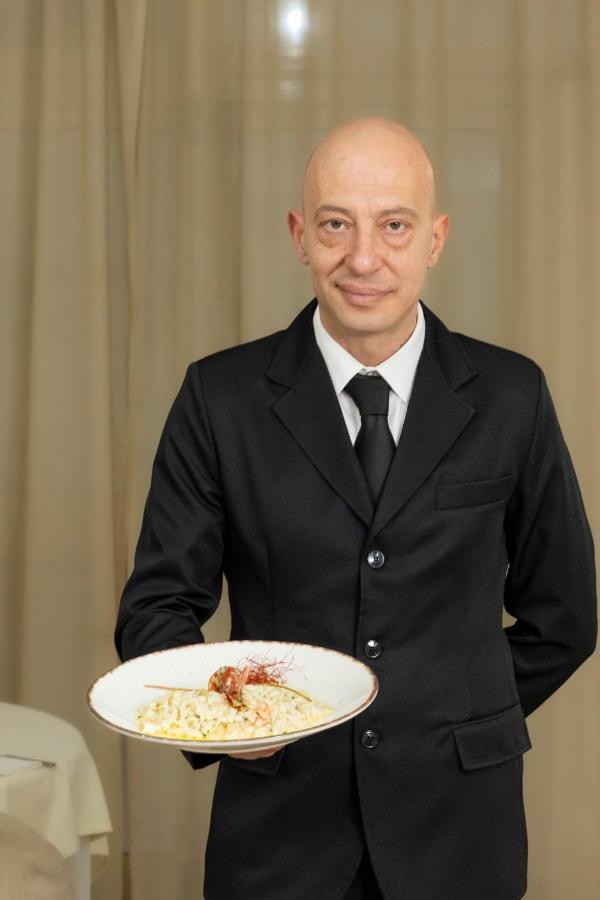 Hotel Sica Montecorvino Rovella Екстериор снимка