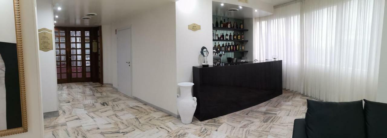 Hotel Sica Montecorvino Rovella Екстериор снимка