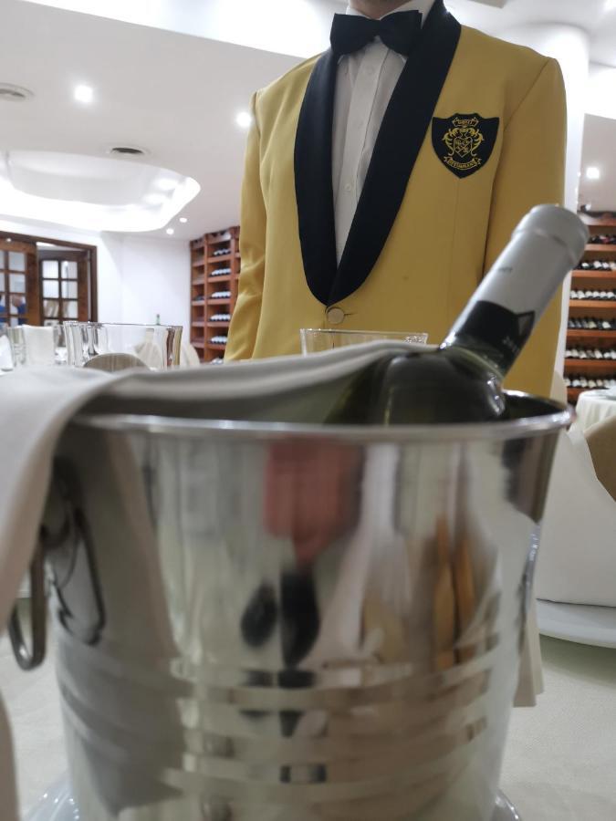 Hotel Sica Montecorvino Rovella Екстериор снимка
