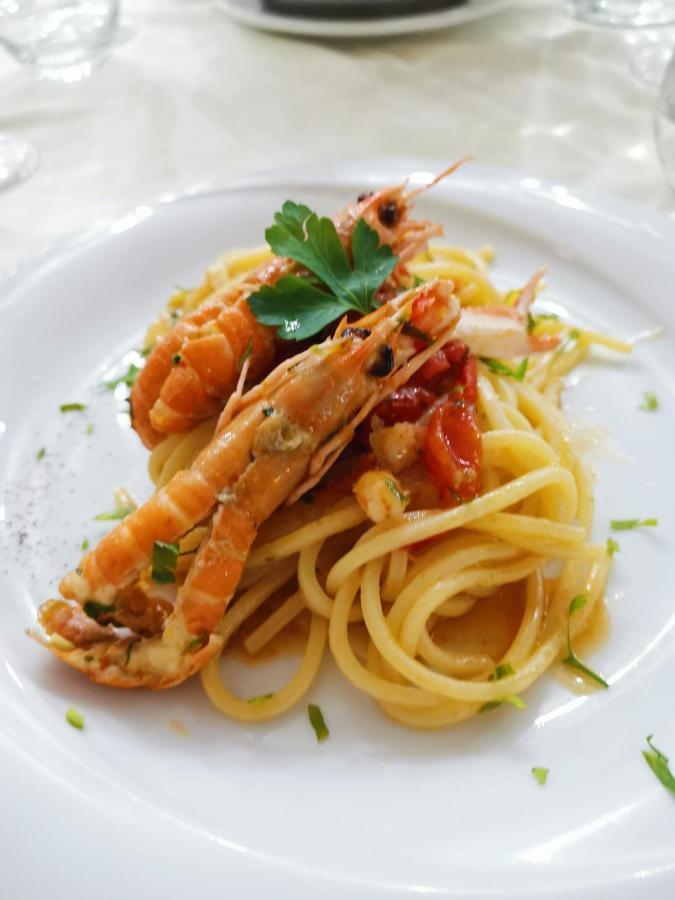 Hotel Sica Montecorvino Rovella Екстериор снимка